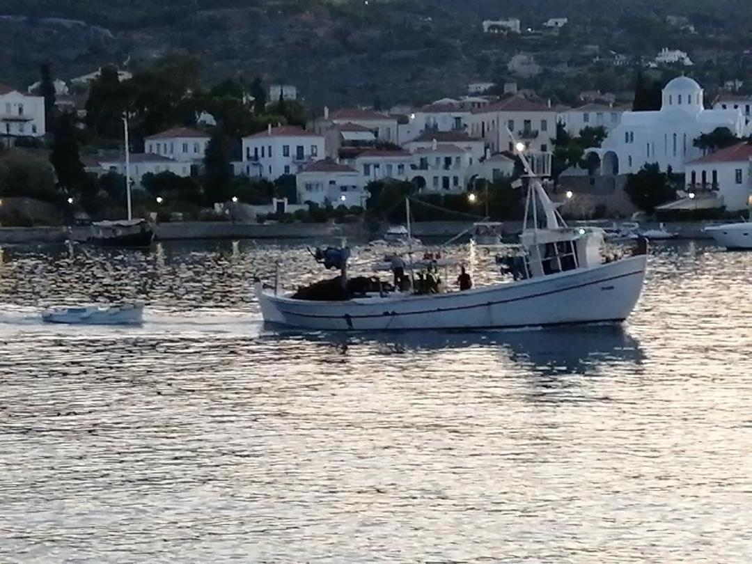 Sunblaze Studios1 Spetses Exteriör bild